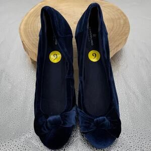 NWT Bandolino Alexia Velvet Navy Ballet Flats Size 9 Knotted Toe